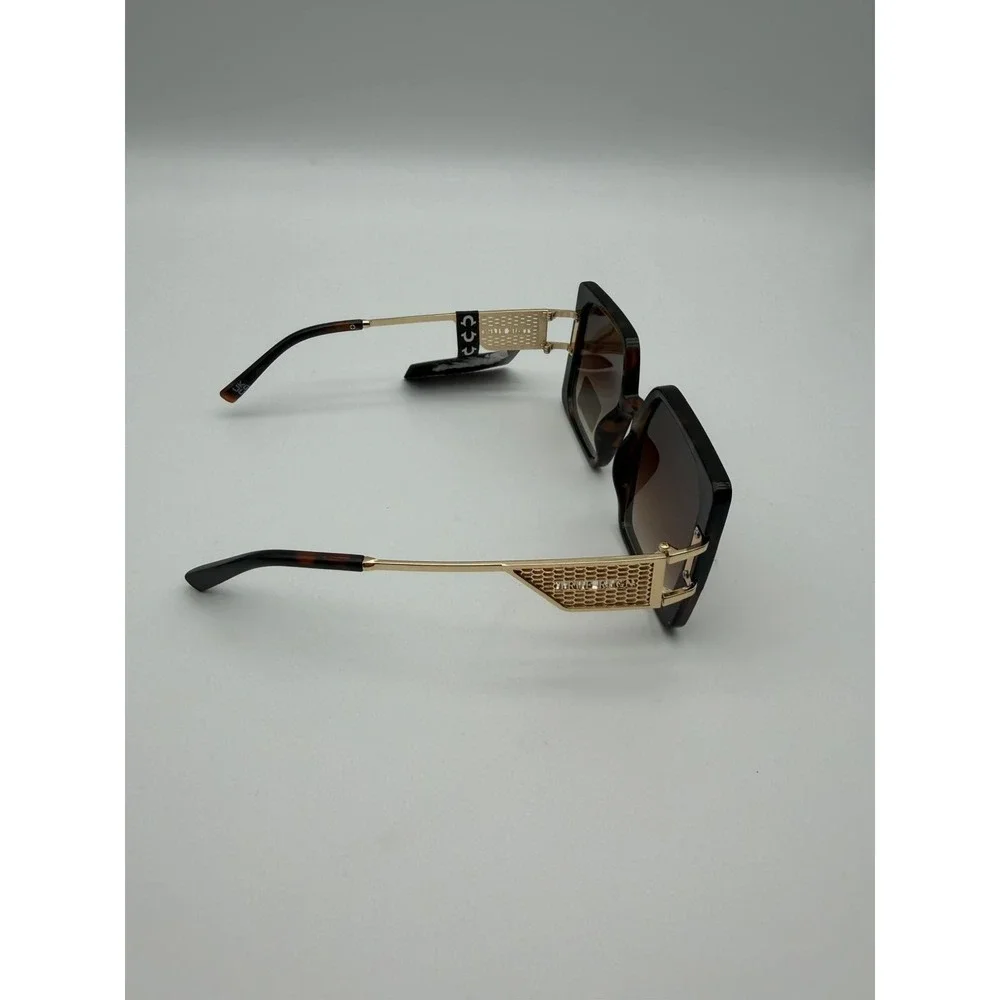 True Religion‎ Oversized Square Sunglasses - White & Marbled Tortoise NWT